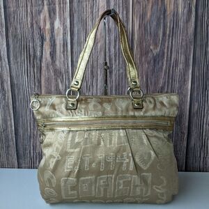 Coach Poppy Story Patch Glam Tote.